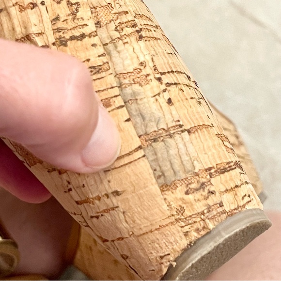 Gorgeous Juicy wedge platform sandals! - Picture 12 of 13